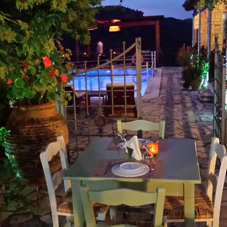 Bacchus ゲストハウス 4*